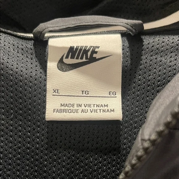 Nike Black Windbreaker Jacket - Picture 3 of 9